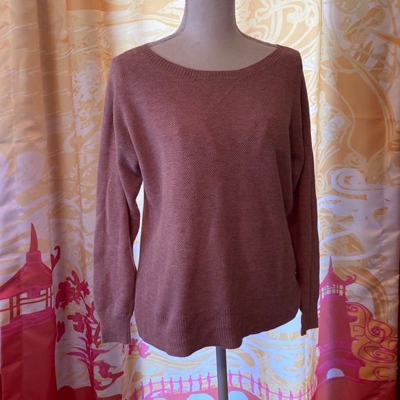 AMERICAN EAGLE 🦅 OUTFITTERS DUSTY ROSE SWEATER SIZE MEDIUM - Picture 1 of 4